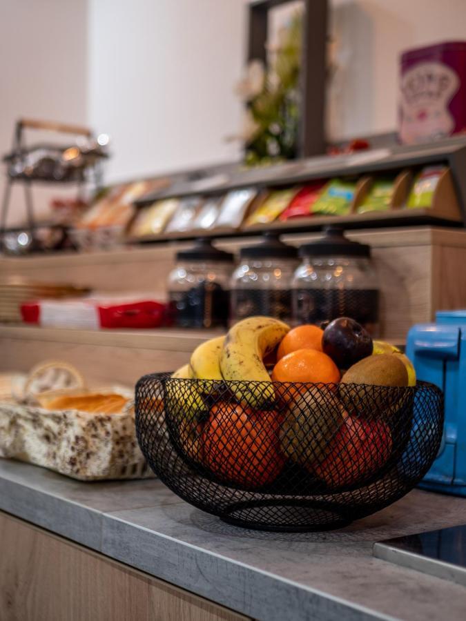 Contact Hotel Restaurant Bleu France - Eragny Cergy Екстериор снимка